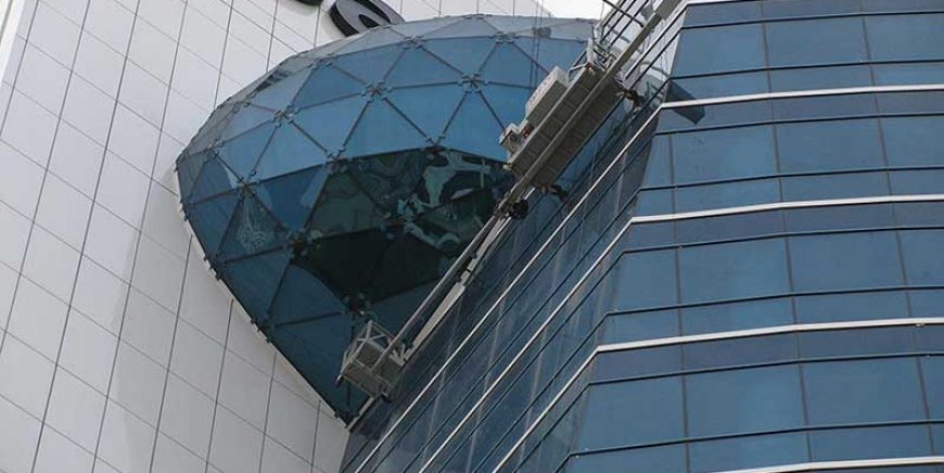 Parapet İçi Raylı Sistem (Cliffhanger)