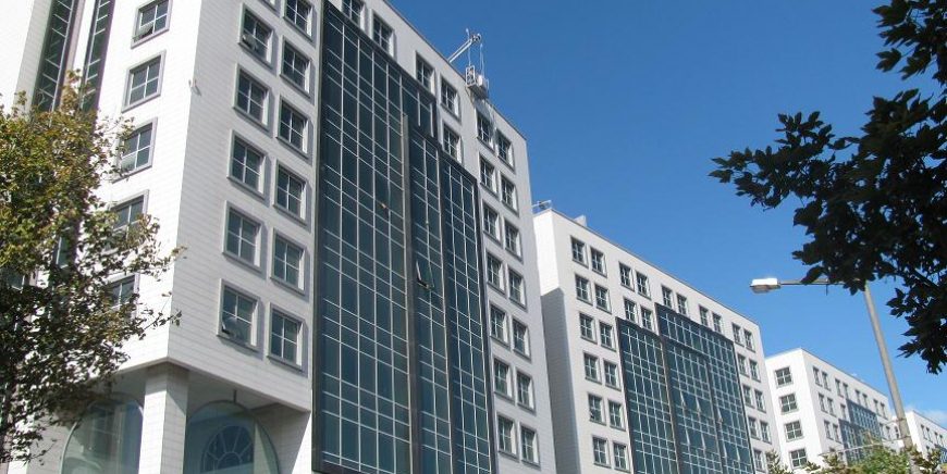 Kılavuz Raylı Sistem (Navigator-2)