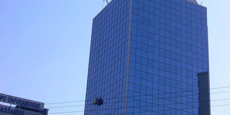 Parapet İçi Raylı Sistem (Cliffhanger)