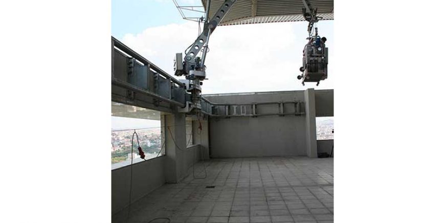 Parapet İçi Raylı Sistem (Cliffhanger)